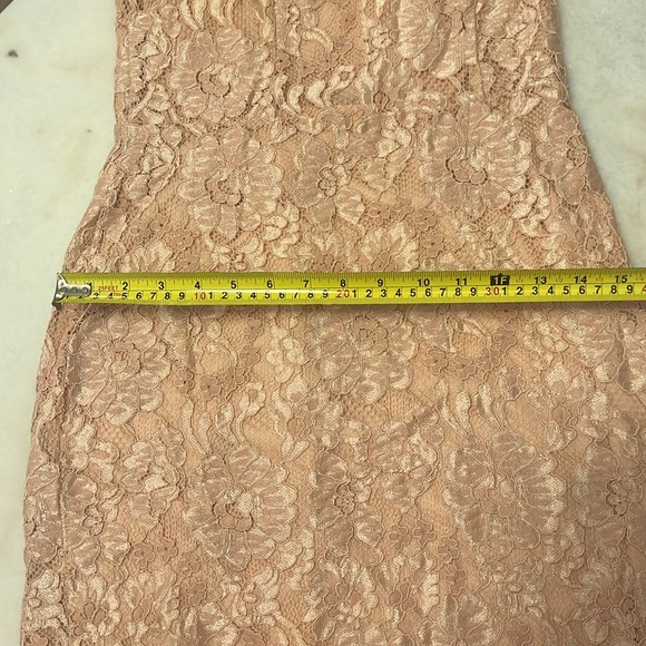 DEAL! $20! Dusty Rose Pink Lace Dress Lulu’s Halter Back Fitted Knee Length - Picture 8 of 10